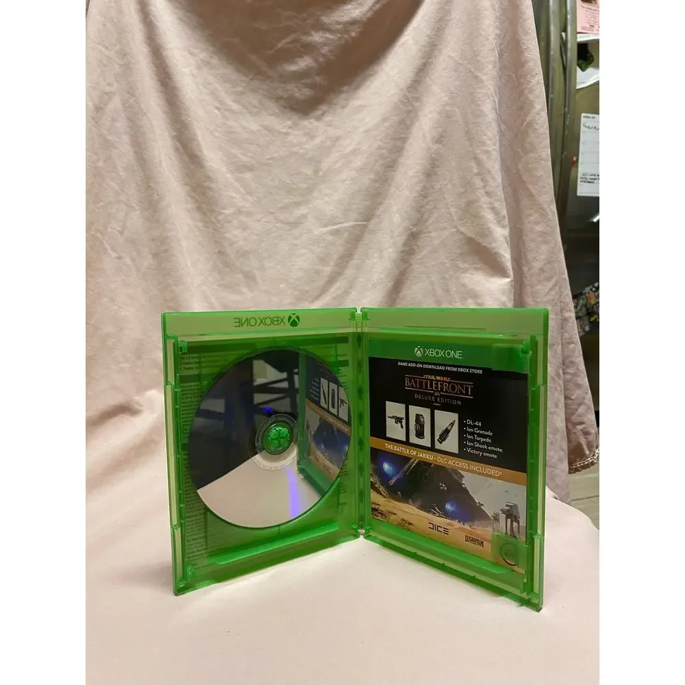 Star Wars Battlefront -- Deluxe Edition (Microsoft Xbox One, 2015)
